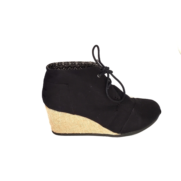 Skechers Shoes - Bob's memory foam wedge booties